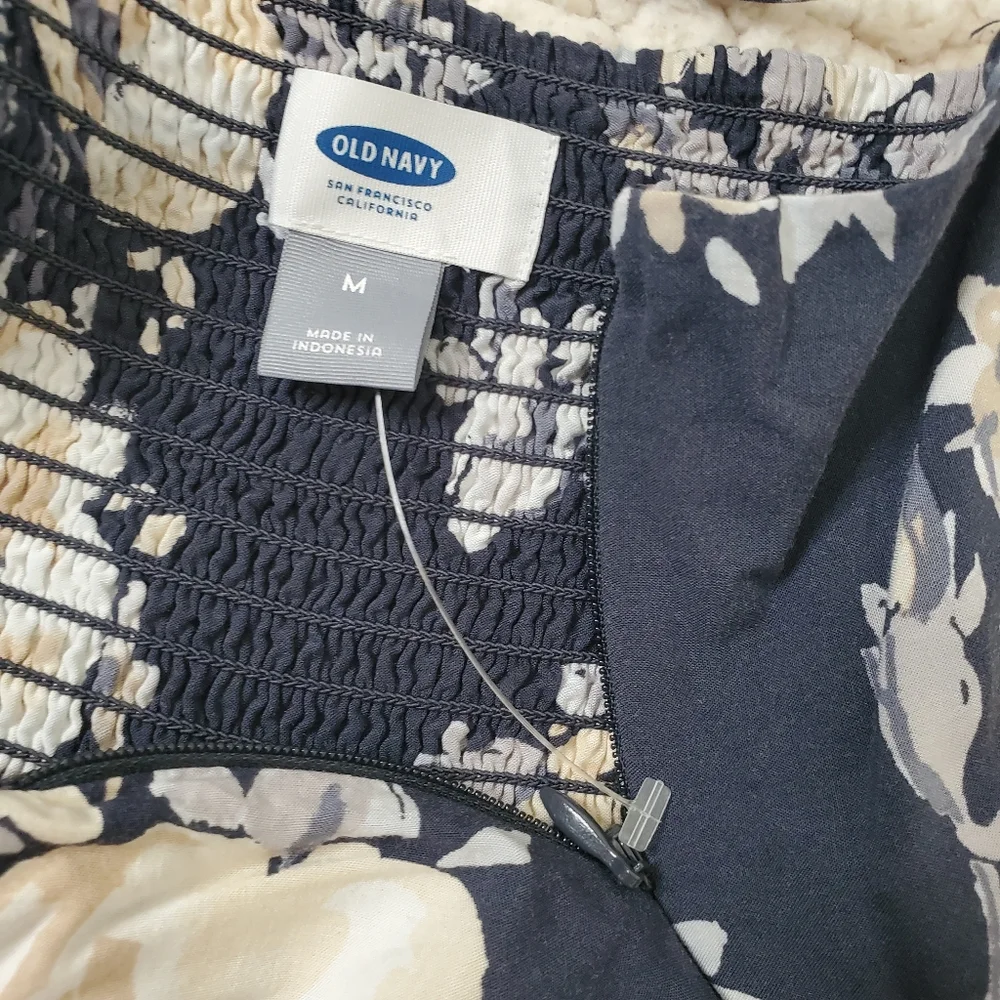 NWOT Old Navy Floral Mini Dress Size M - Picture 5 of 14